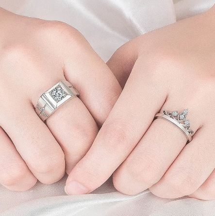 Crown Couple Paired Rings